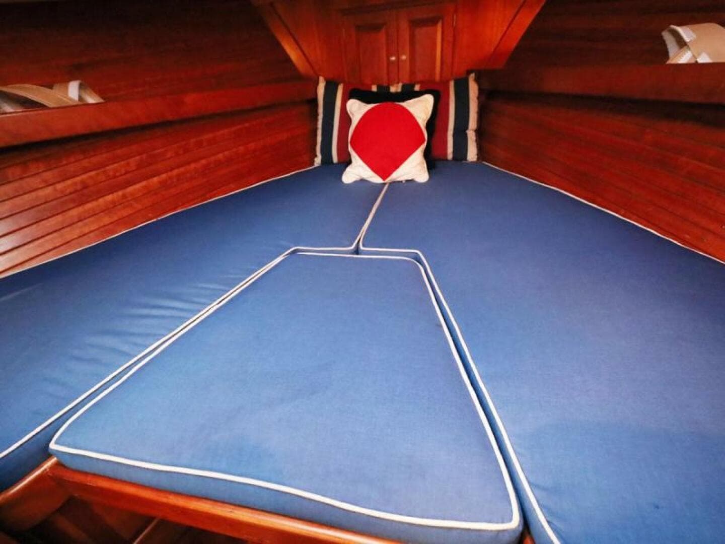 1995 Able 44 — photo 15