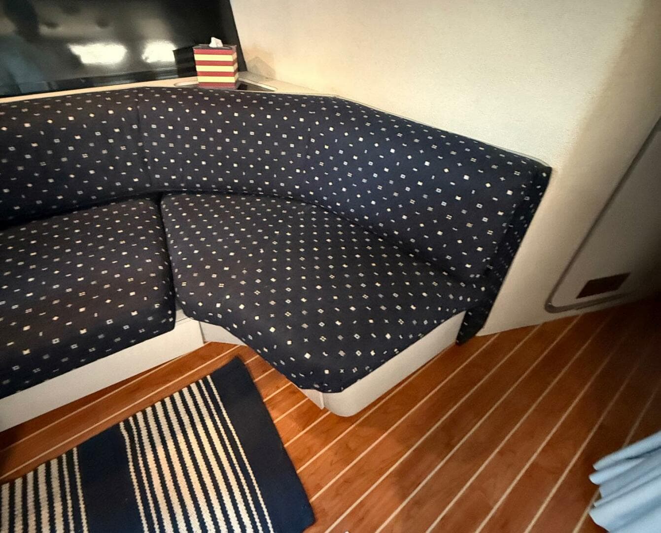 1989 Sea Ray 460 Express Cruiser — photo 15