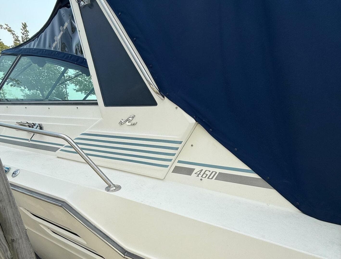 1989 Sea Ray 460 Express Cruiser — photo 6