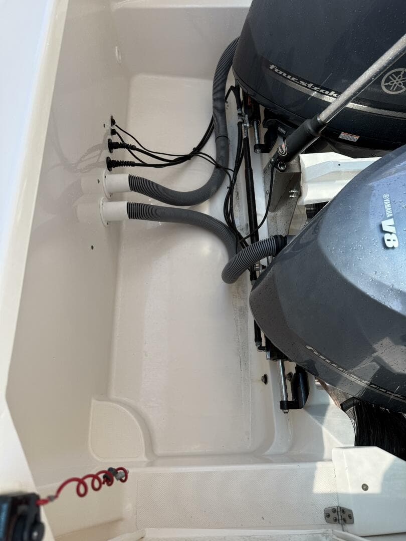 2013 Pursuit 365 Sci — photo 25