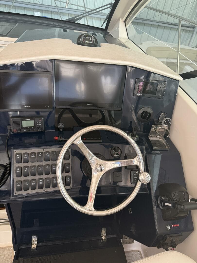 2013 Pursuit 365 Sci — photo 12