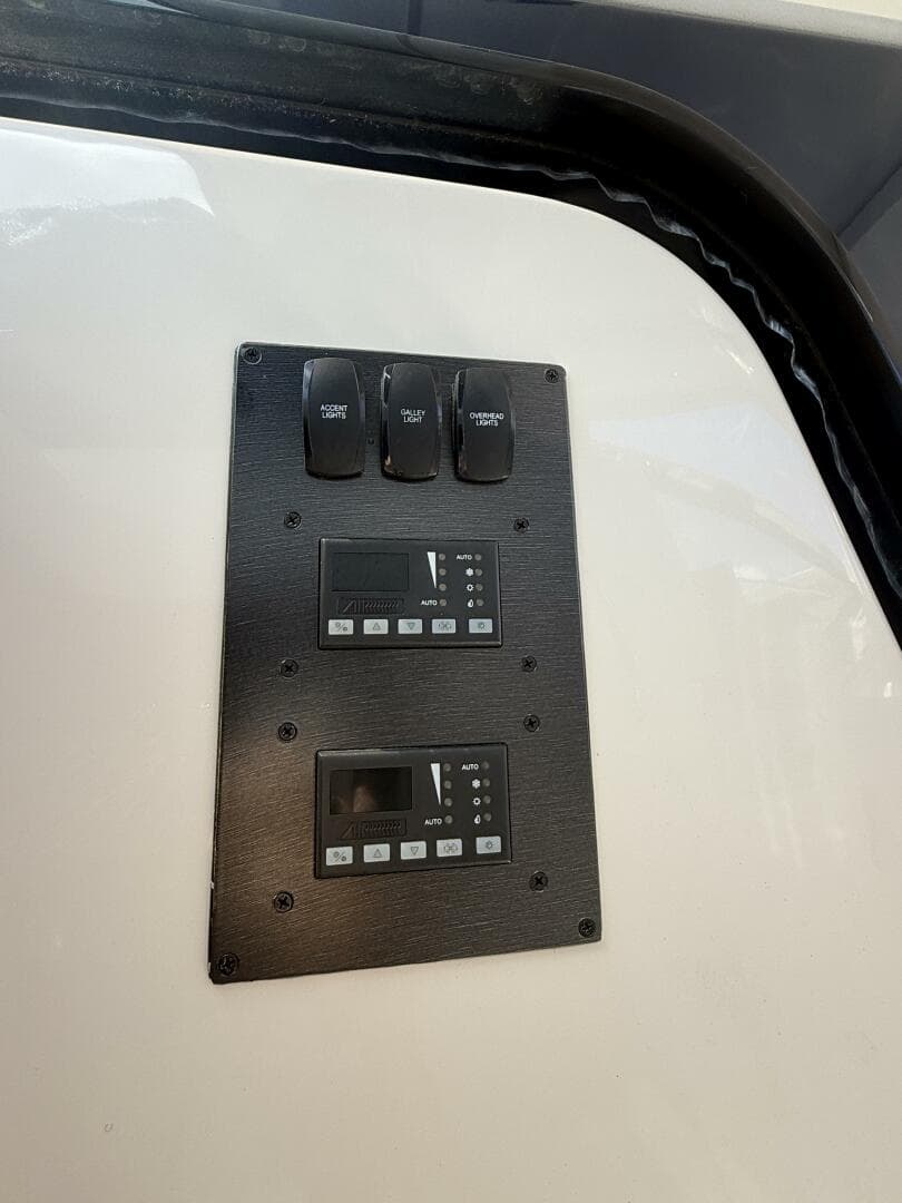 2013 Pursuit 365 Sci — photo 13