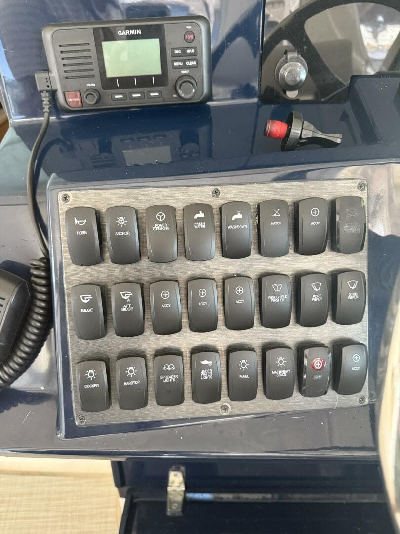 2013 Pursuit 365 Sci — photo 15