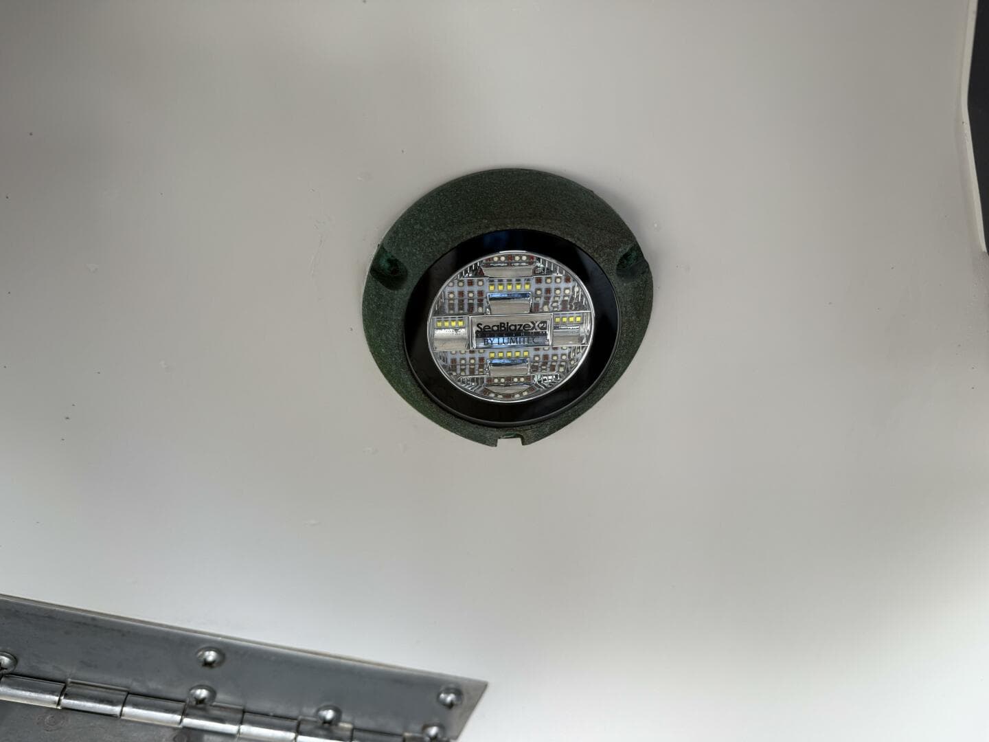 2013 Pursuit 365 Sci — photo 31