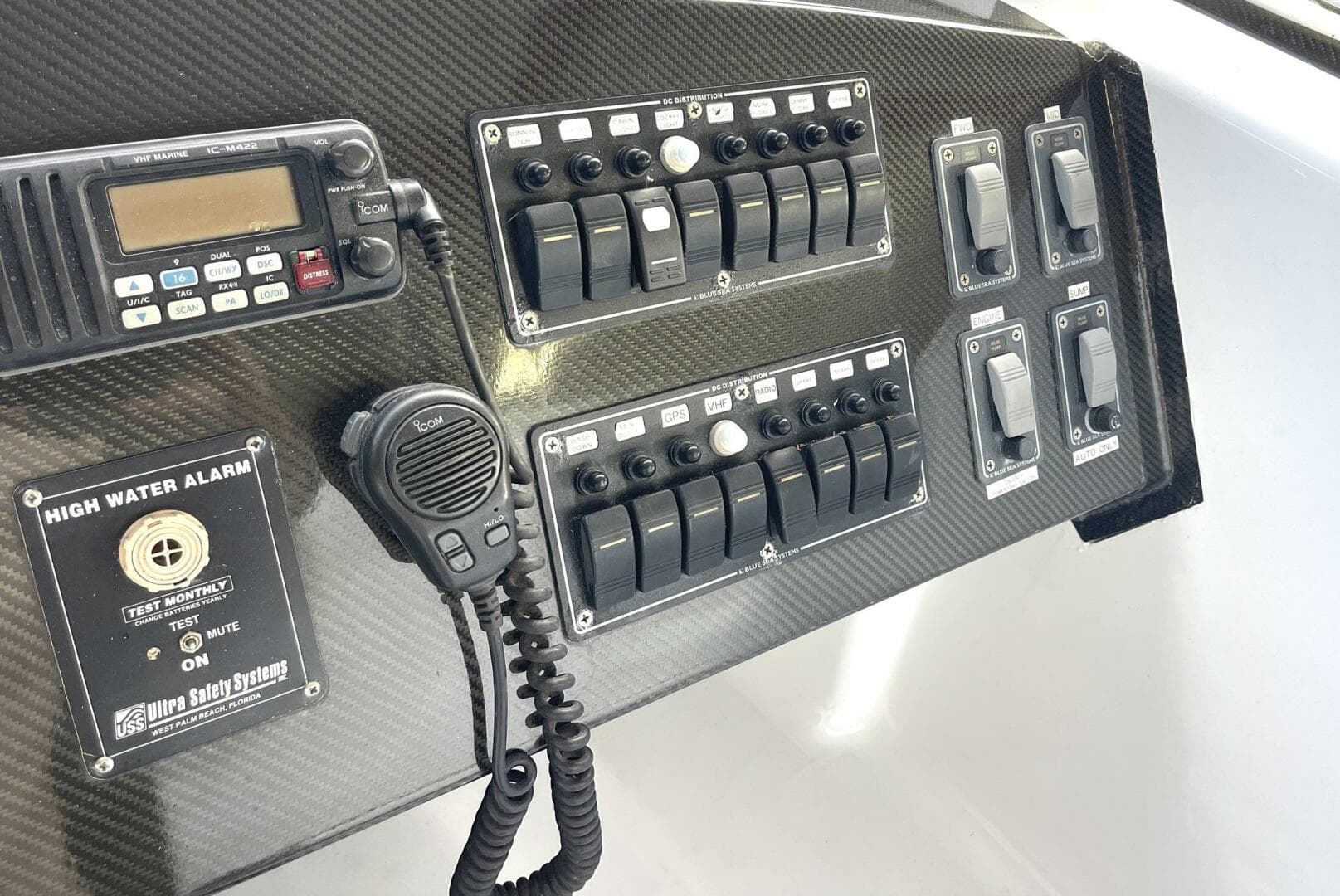 2008 Goetz Custom Boats 33 Limo Tender — photo 7