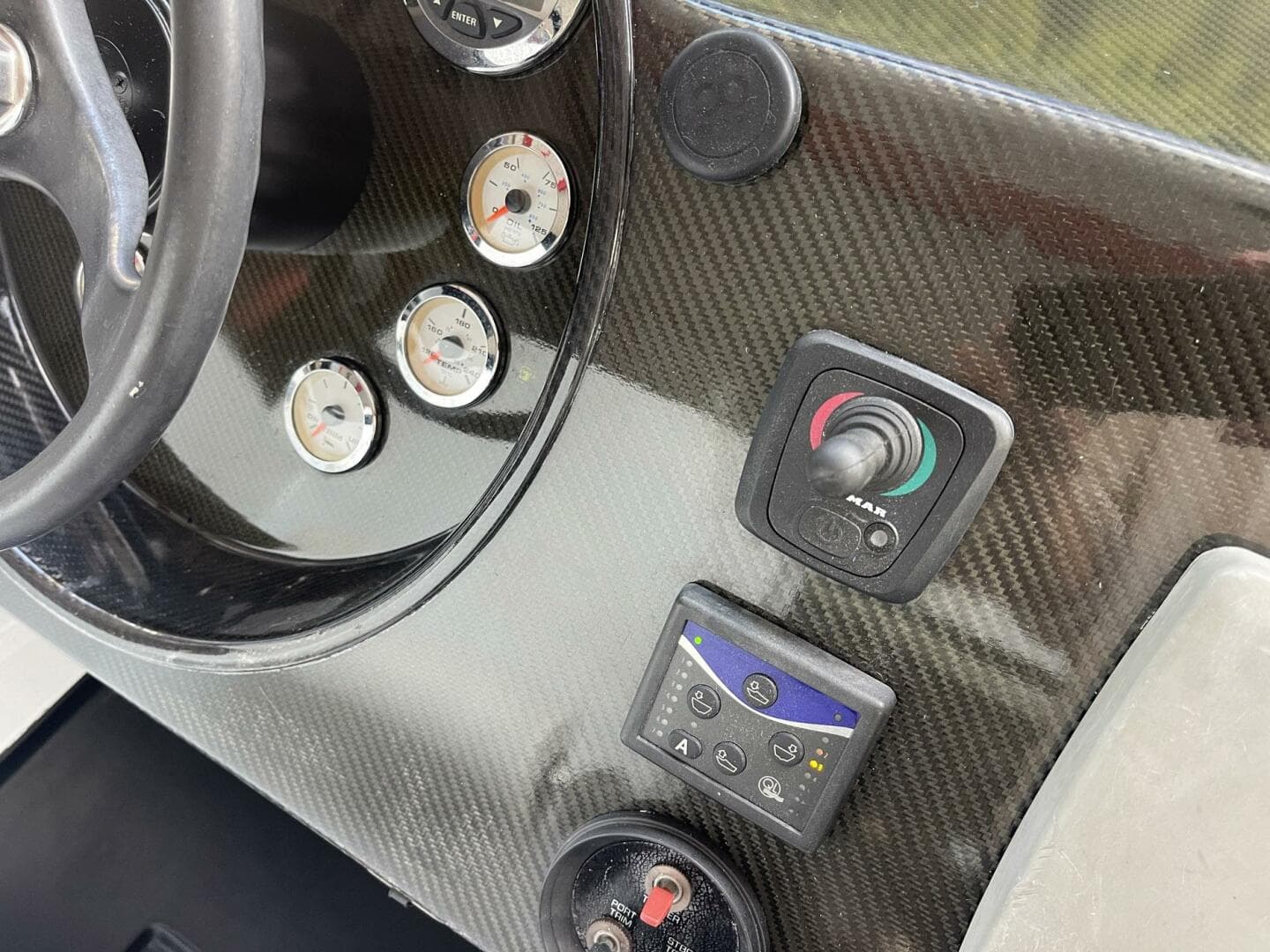 2008 Goetz Custom Boats 33 Limo Tender — photo 5