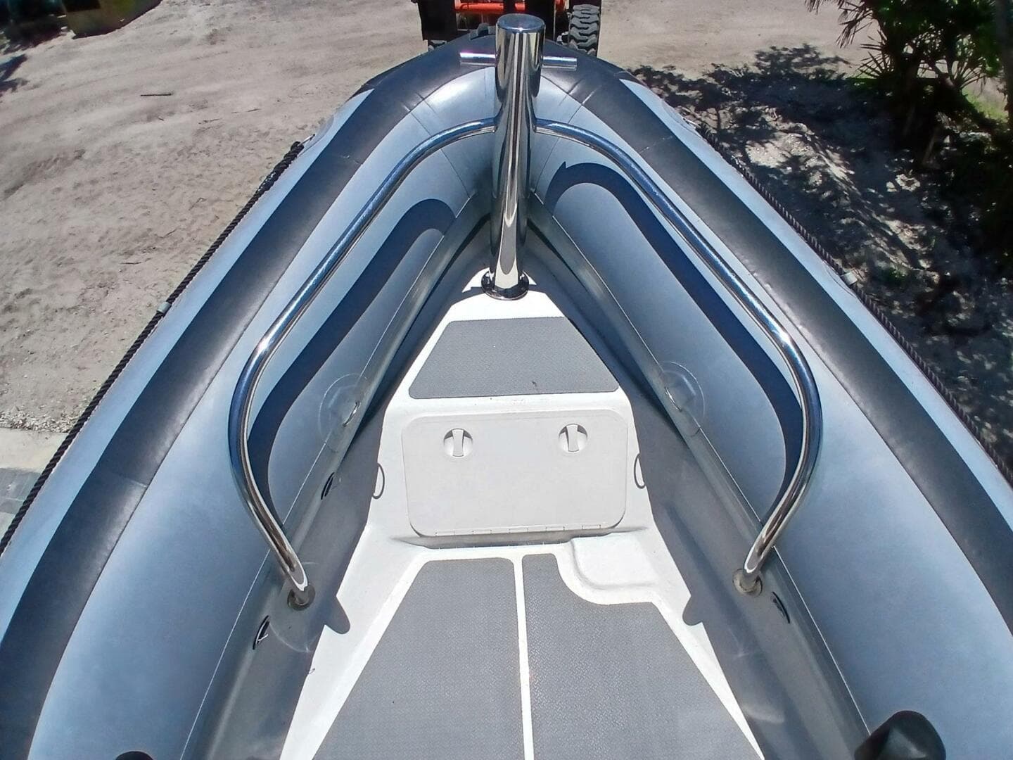2002 Protector 28 Targa — photo 12