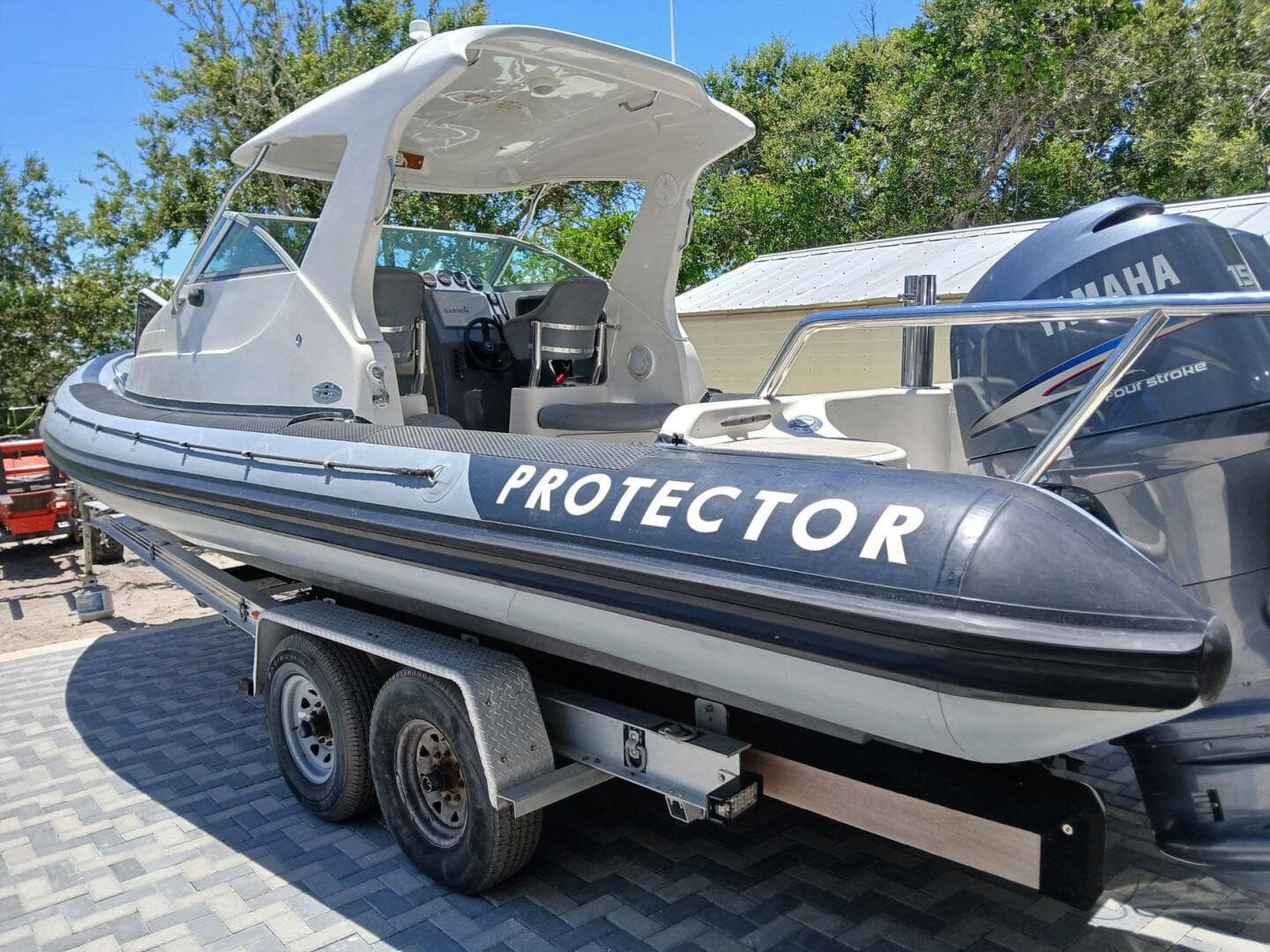 2002 Protector 28 Targa — photo 2