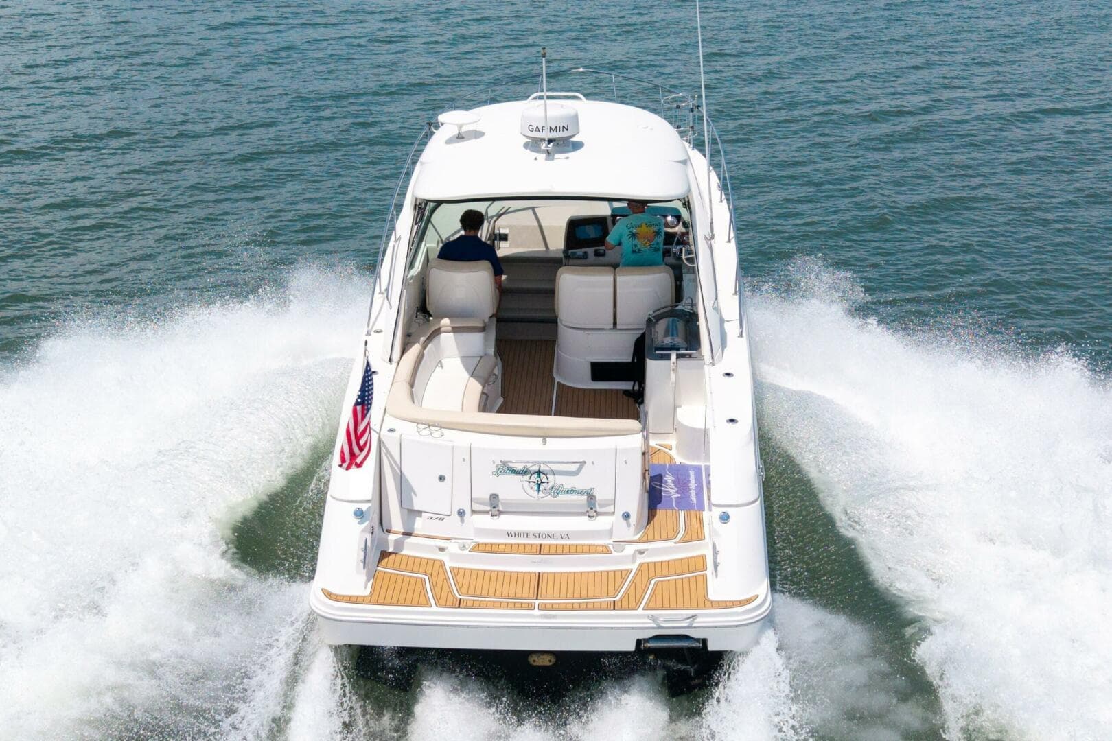 2013 Sea Ray 370 Sundancer — photo 5