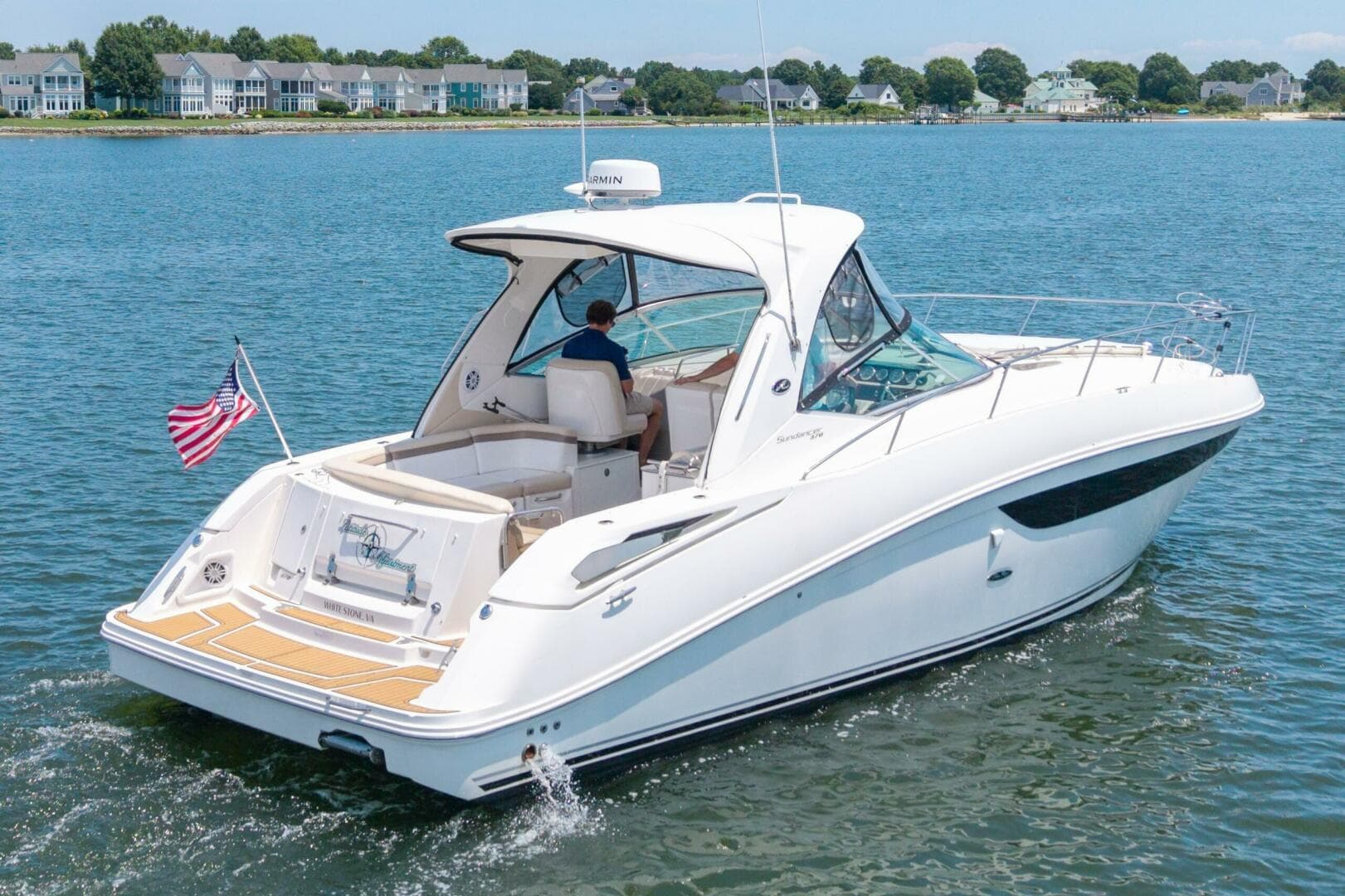 2013 Sea Ray 370 Sundancer — photo 8