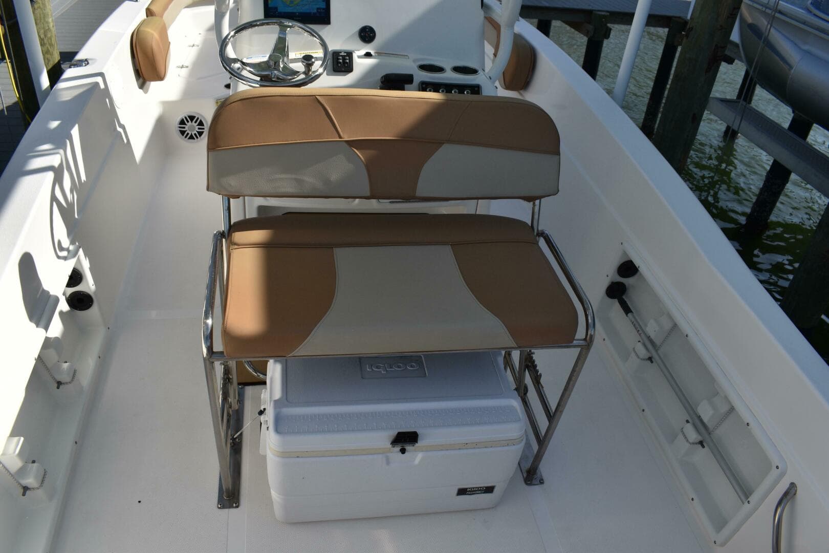 2023 Nauticstar 231 Hybrid — photo 6
