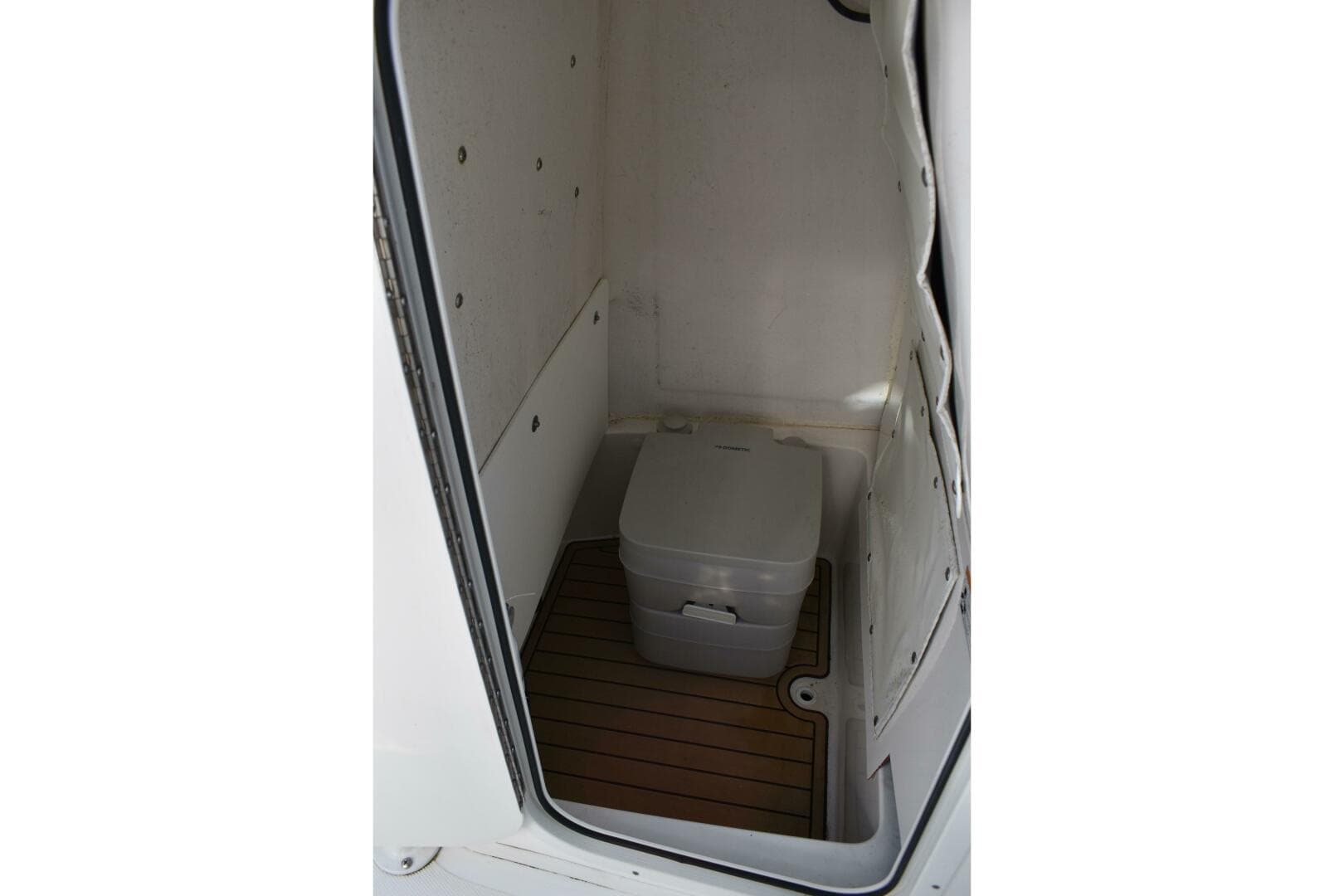 2023 Nauticstar 231 Hybrid — photo 24