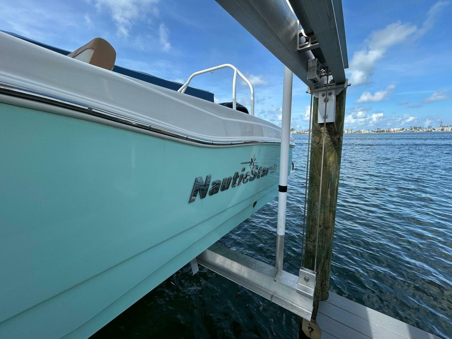 2023 Nauticstar 231 Hybrid — photo 56