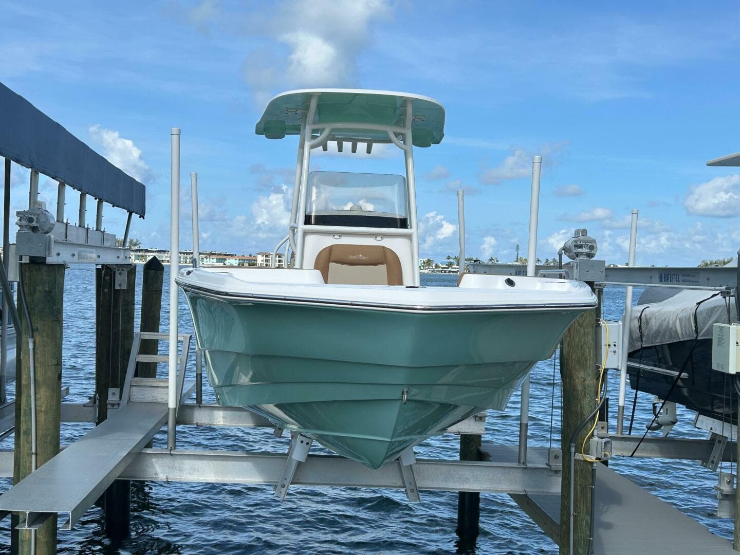 2023 Nauticstar 231 Hybrid — photo 3