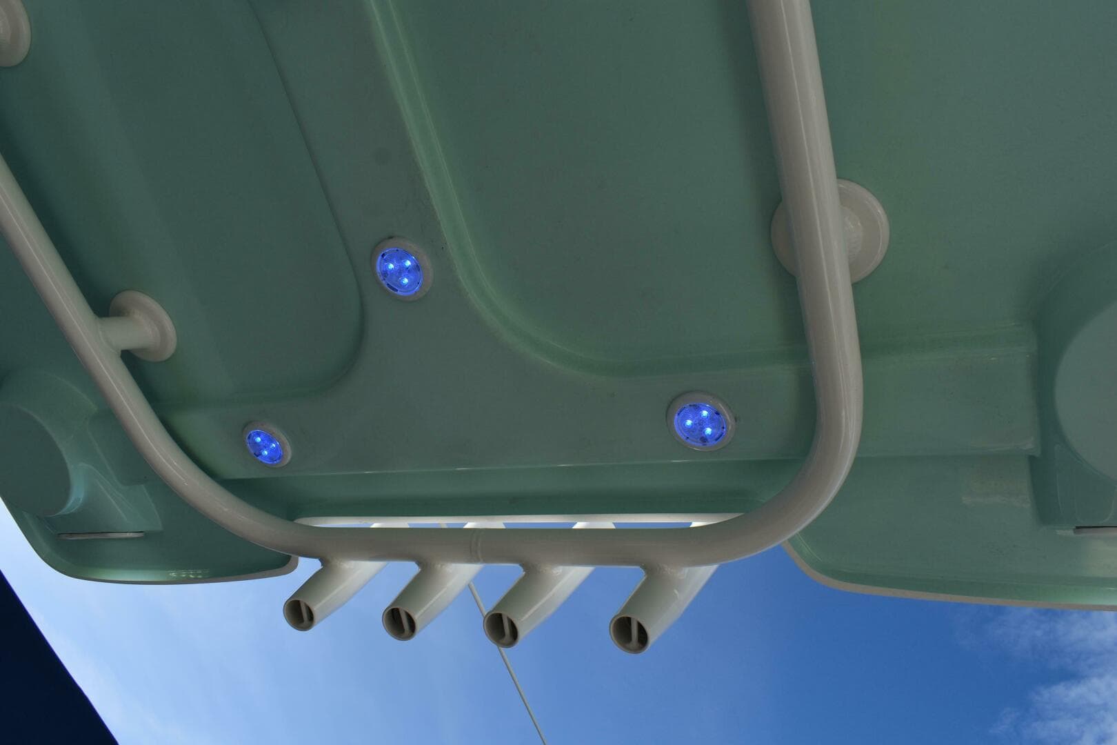 2023 Nauticstar 231 Hybrid — photo 22