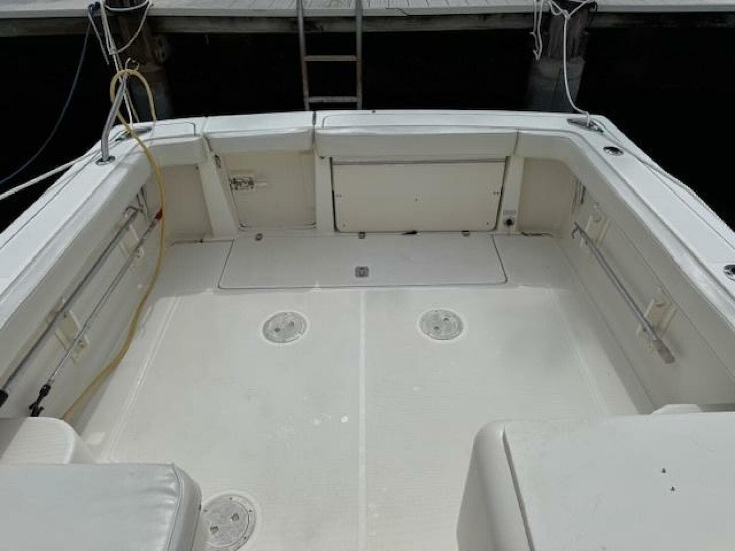 2002 Pursuit 3000 Express — photo 6