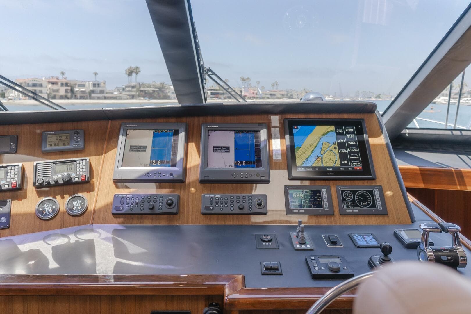 2008 Viking 52 Sport Coupe — photo 7