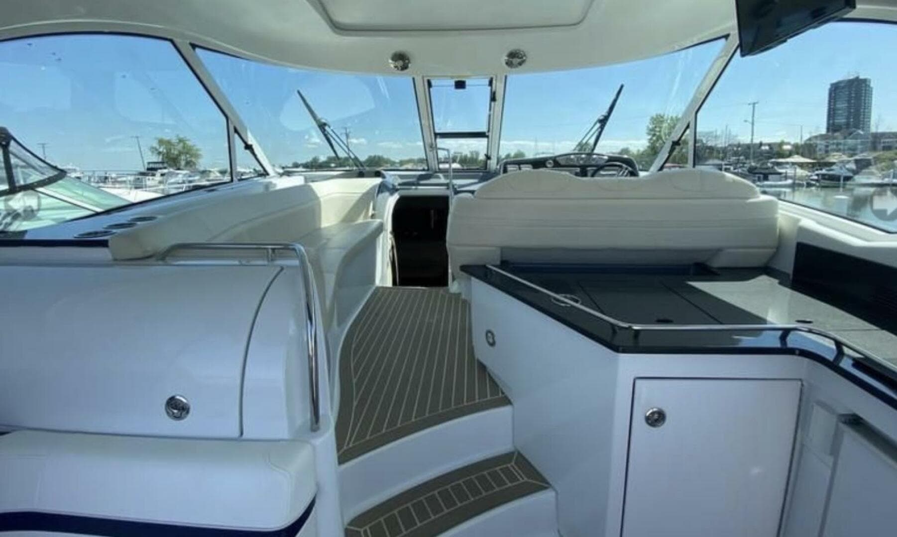 2014 Formula 45 Yacht — photo 11
