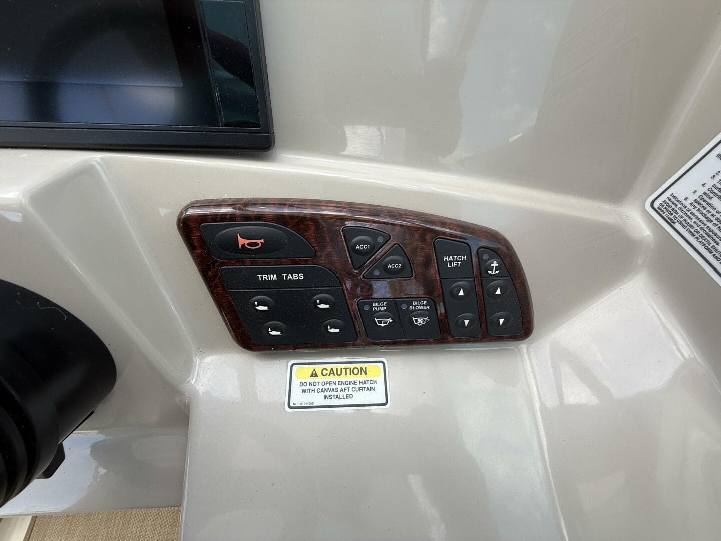 2006 Sea Ray 290 Sundancer — photo 18