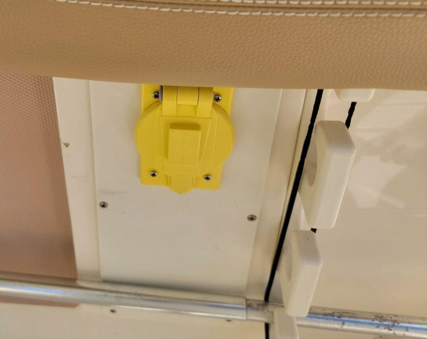 2018 Scout 275 LXF — photo 40