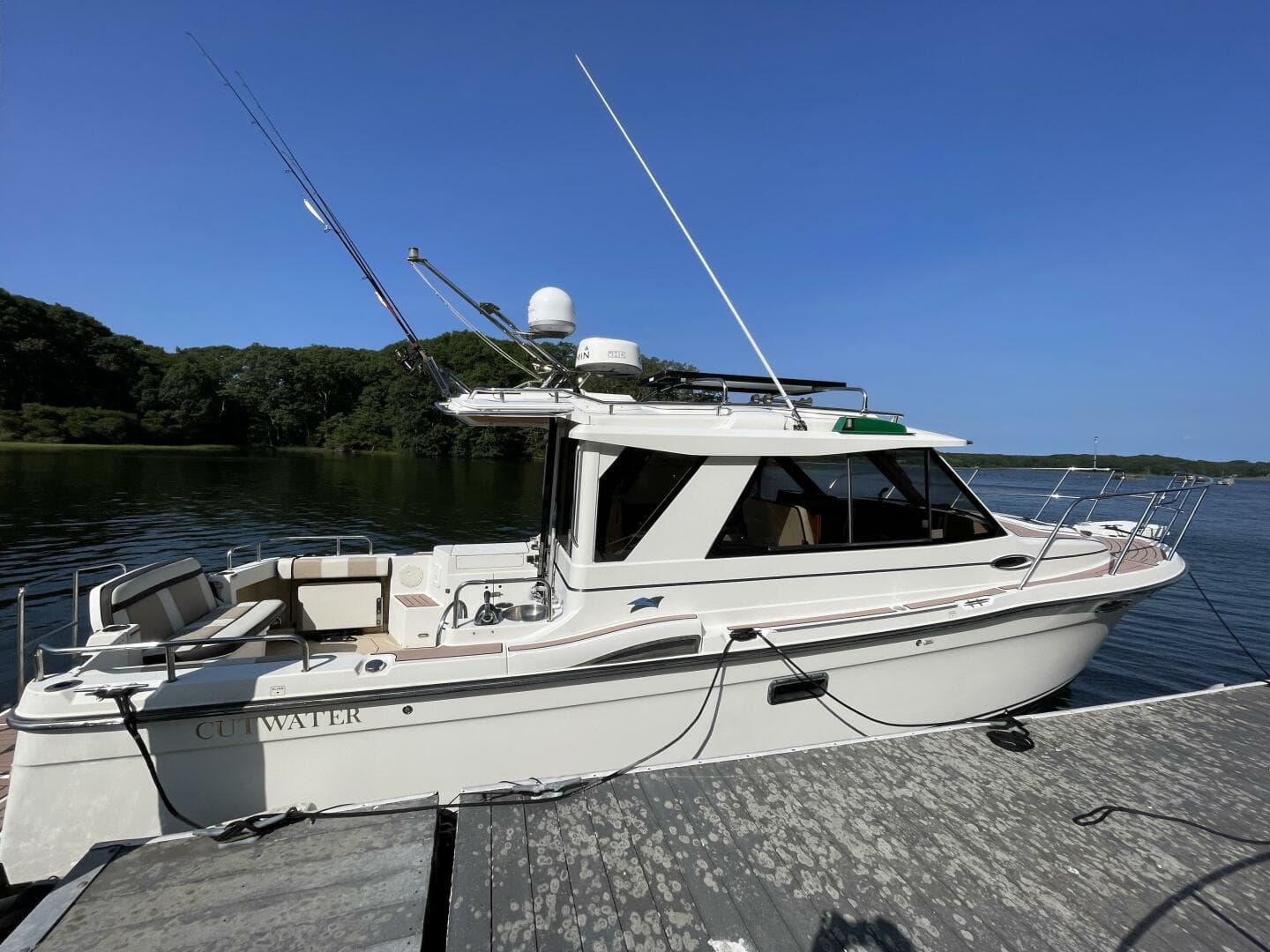 2017 Cutwater C-28 — photo 1