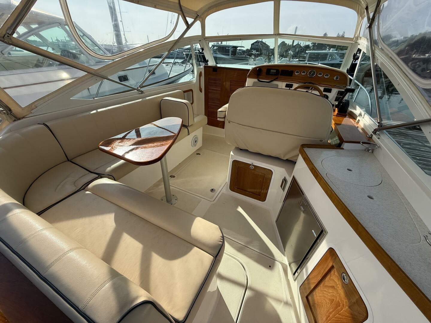 2009 Hunt Yachts Harrier 29 — photo 16