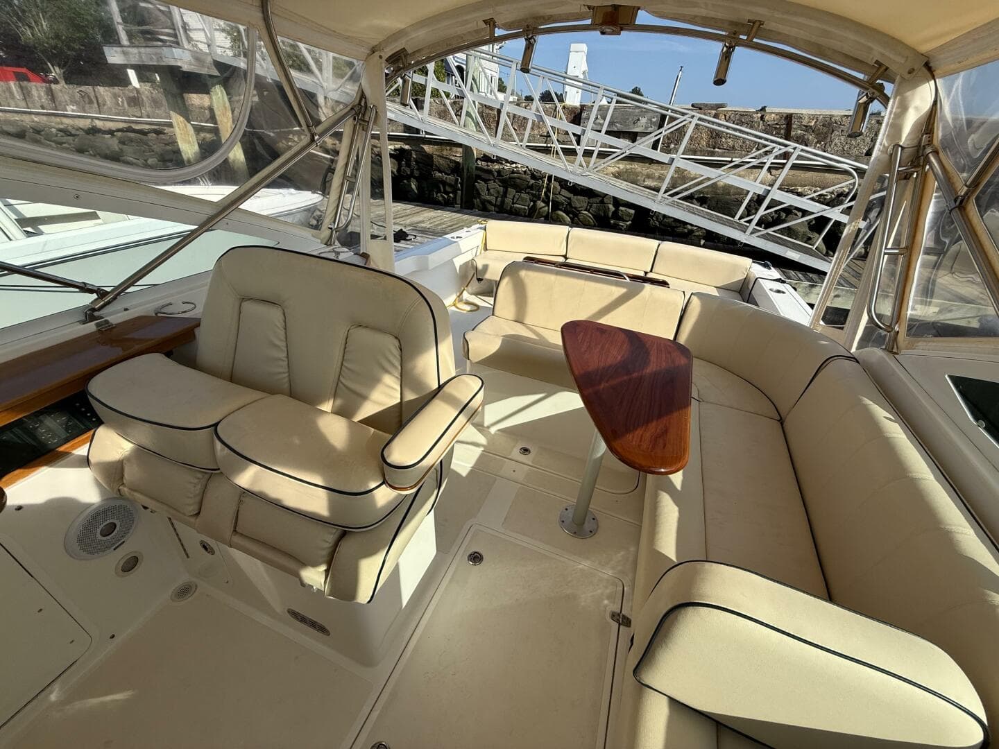 2009 Hunt Yachts Harrier 29 — photo 18