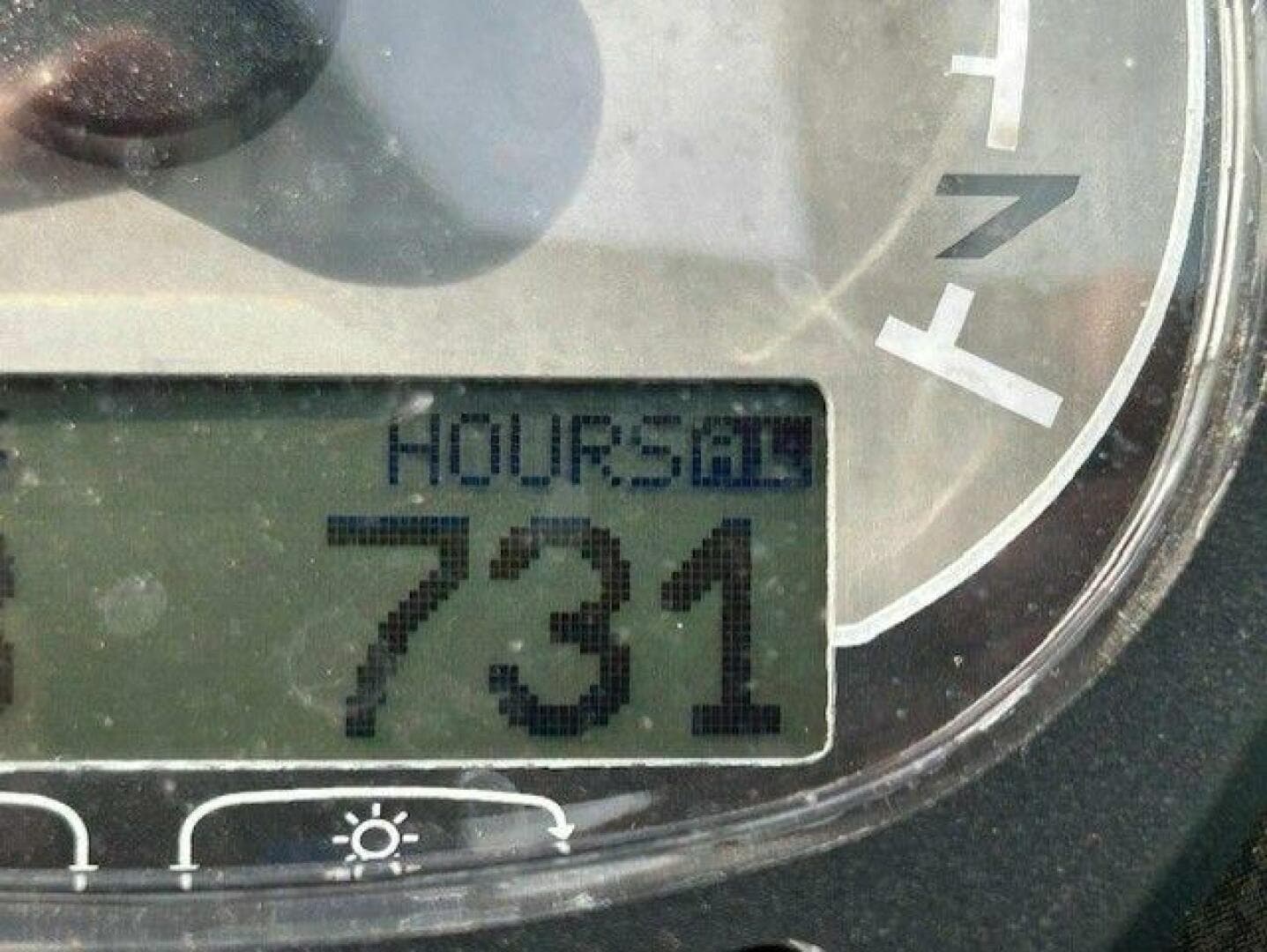 2004 Cruisers Yachts 340 Express — photo 23