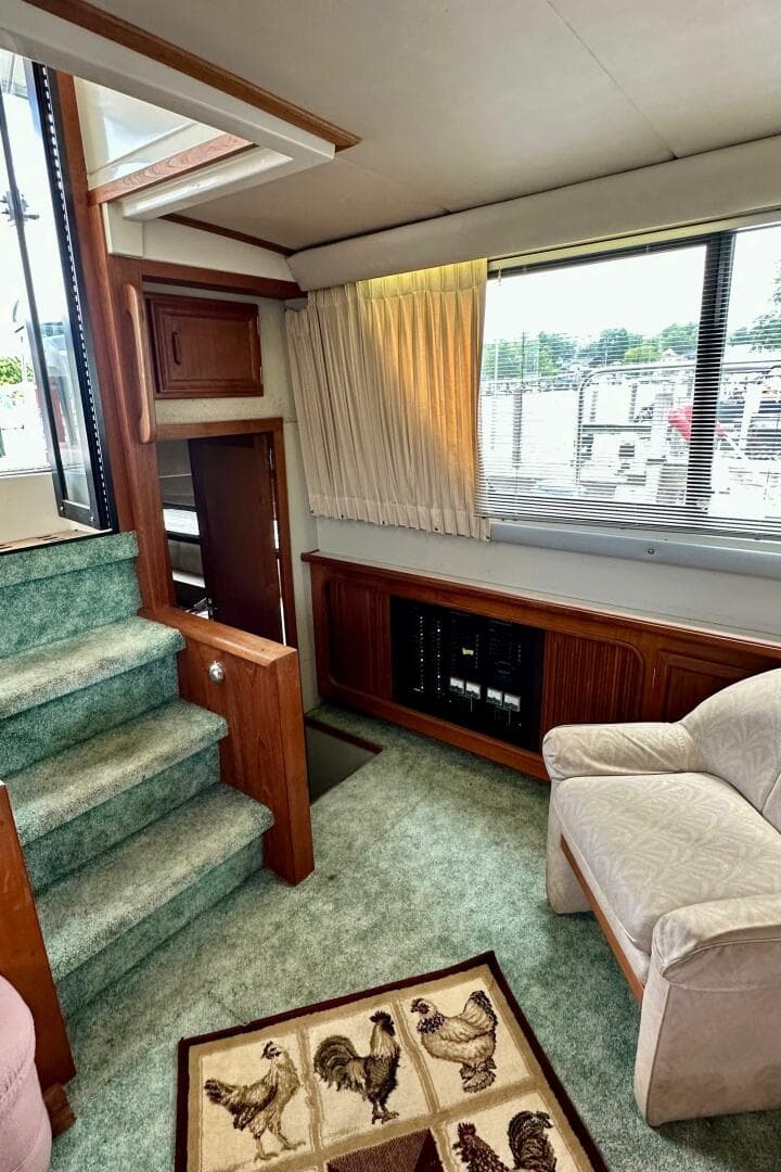 1991 Carver 3807 Aft Cabin — photo 21