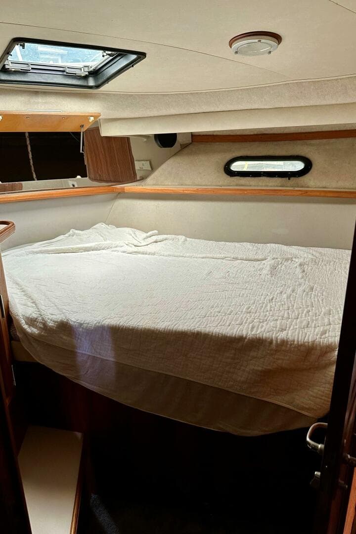 1991 Carver 3807 Aft Cabin — photo 37