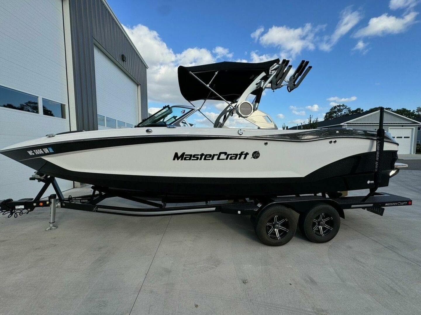 2019 Mastercraft X24 — photo 2