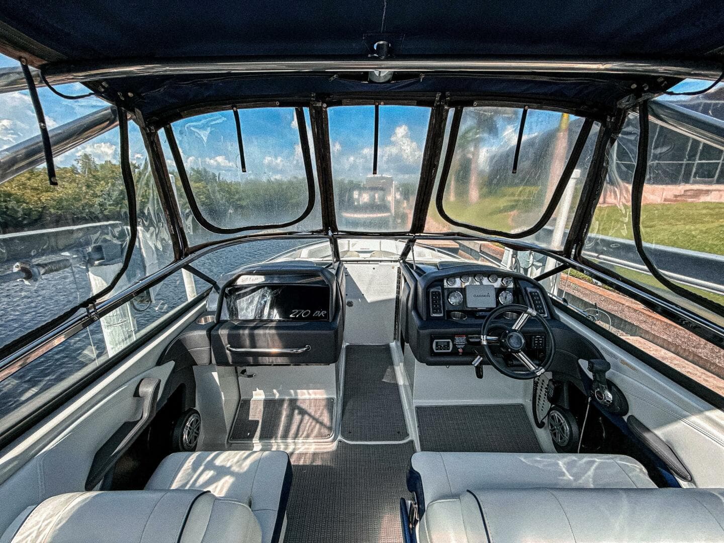 2018 Formula 27 Br — photo 5