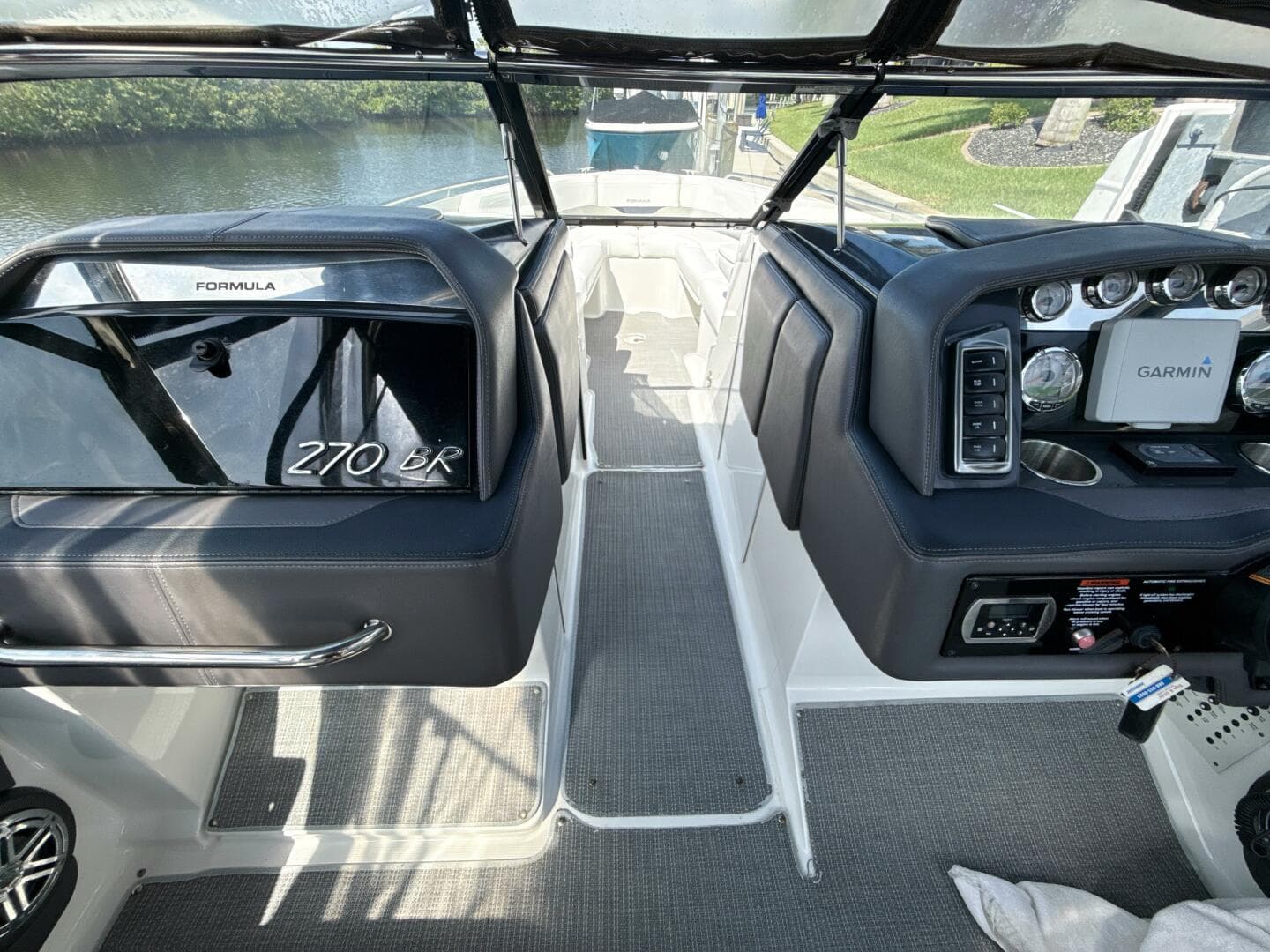 2018 Formula 27 Br — photo 6