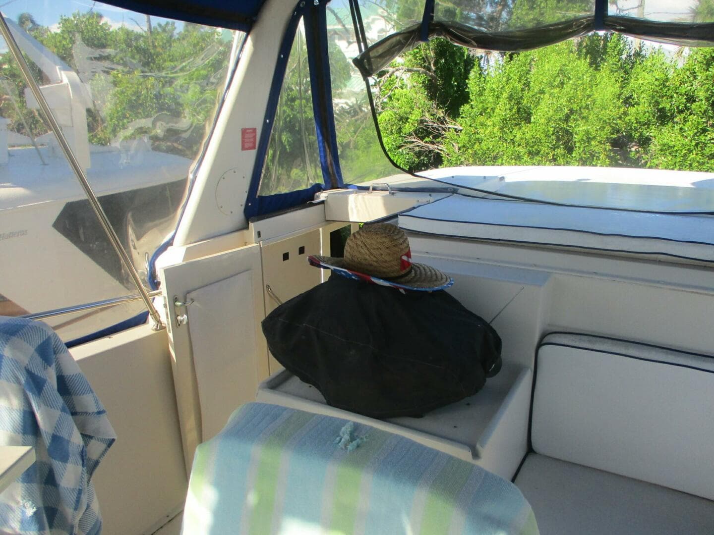 1986 Hatteras — photo 21