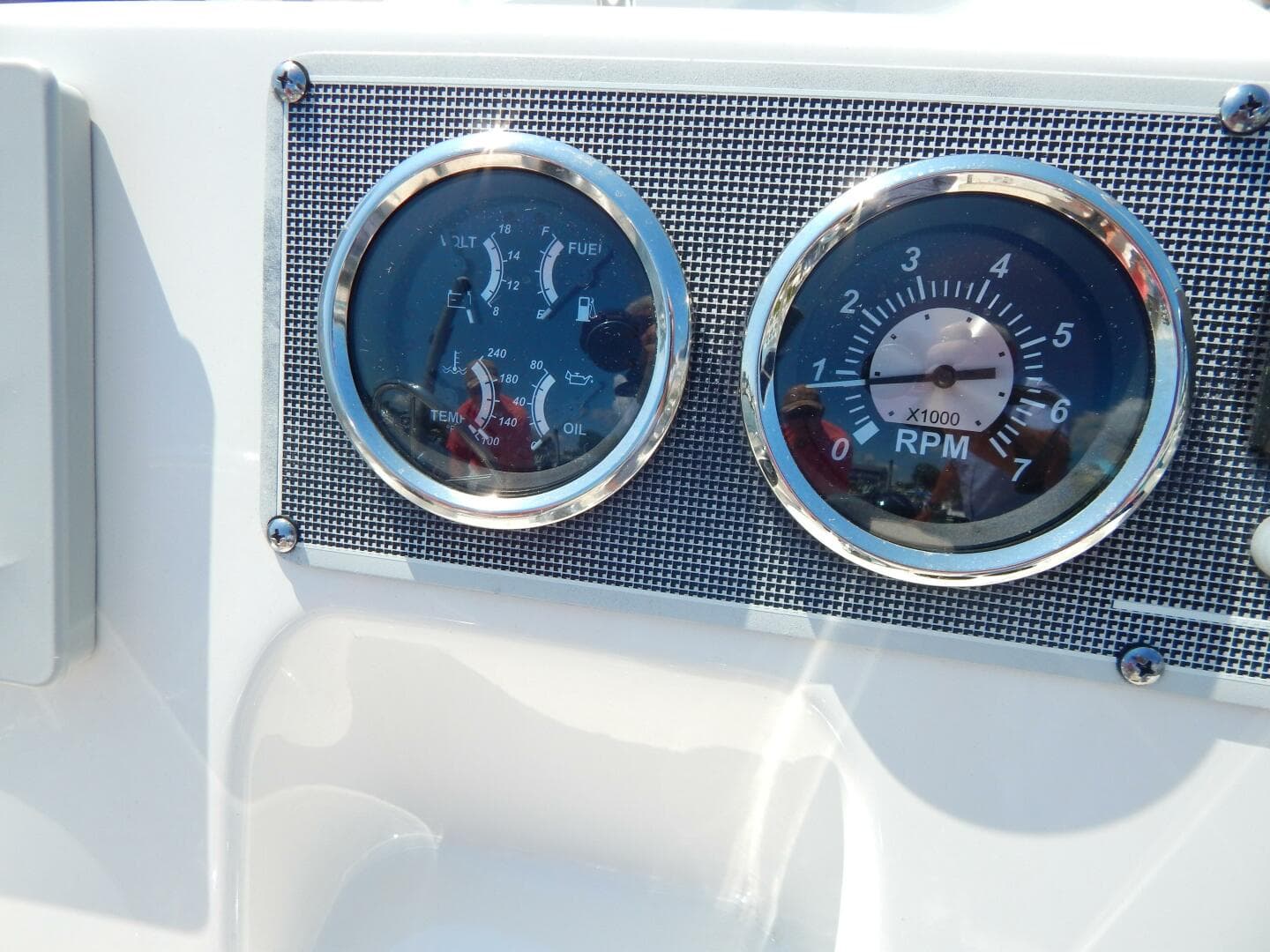 2020 Boston Whaler 190 Montauk — photo 15