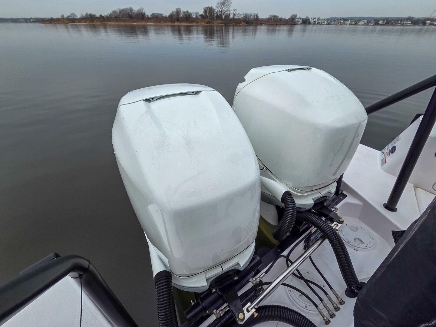 2021 Axopar 37 XC Cross Cabin — photo 8