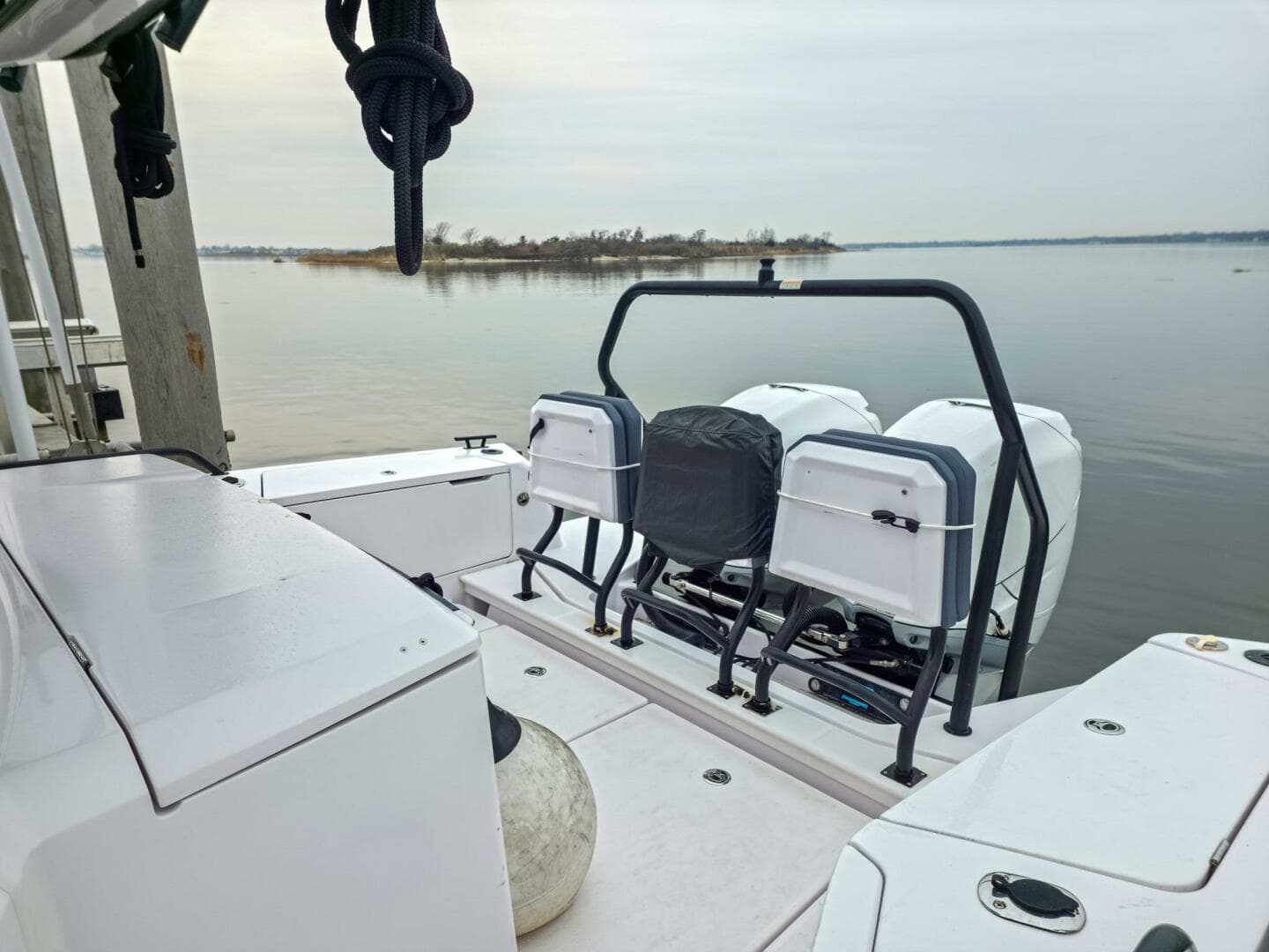 2021 Axopar 37 XC Cross Cabin — photo 9