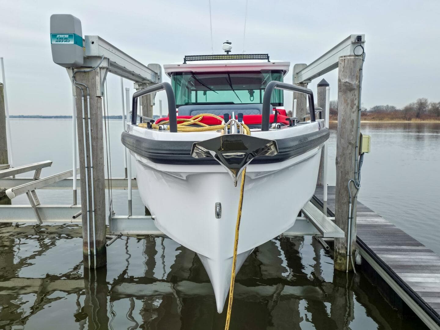 2021 Axopar 37 XC Cross Cabin — photo 2