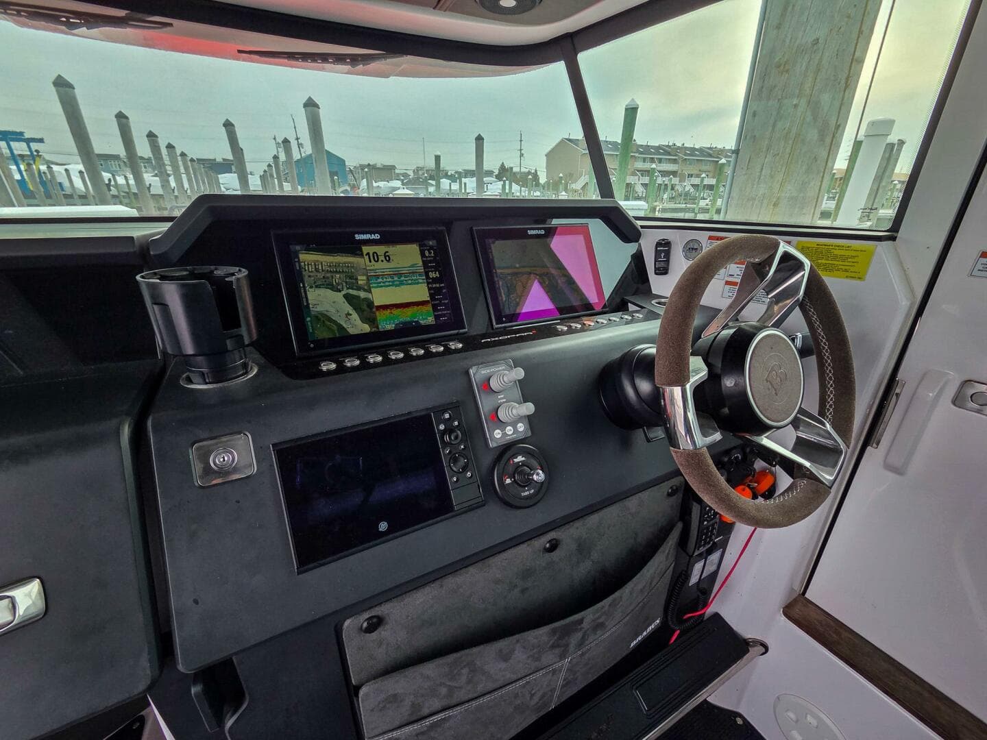 2021 Axopar 37 XC Cross Cabin — photo 13