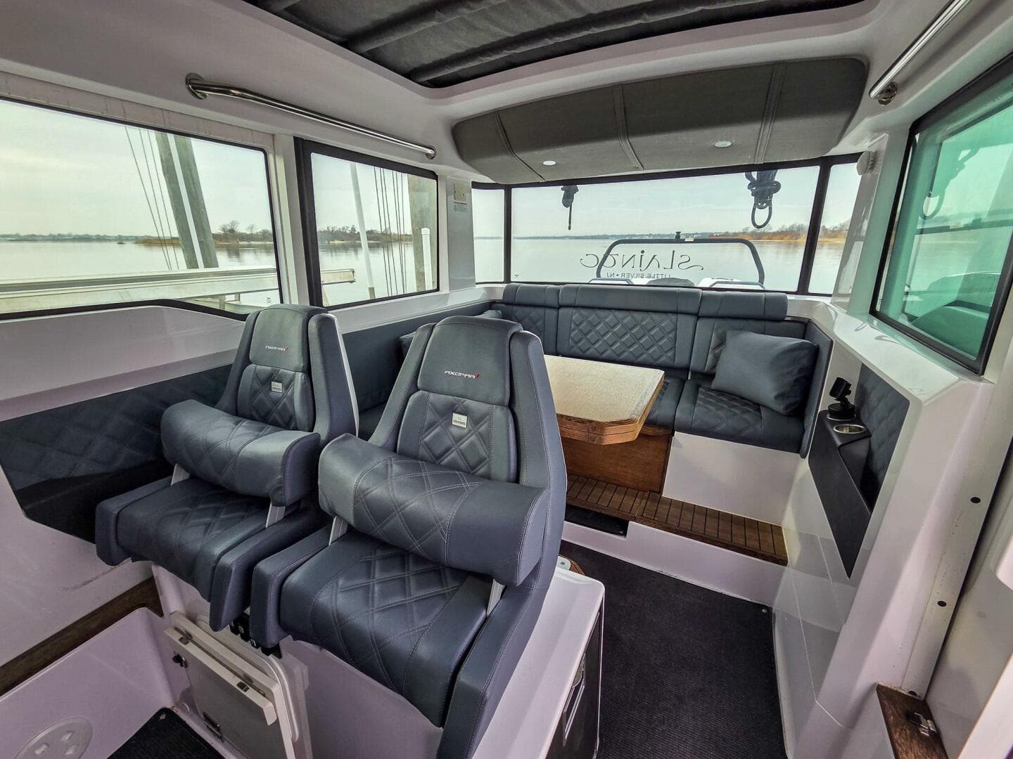 2021 Axopar 37 XC Cross Cabin — photo 14