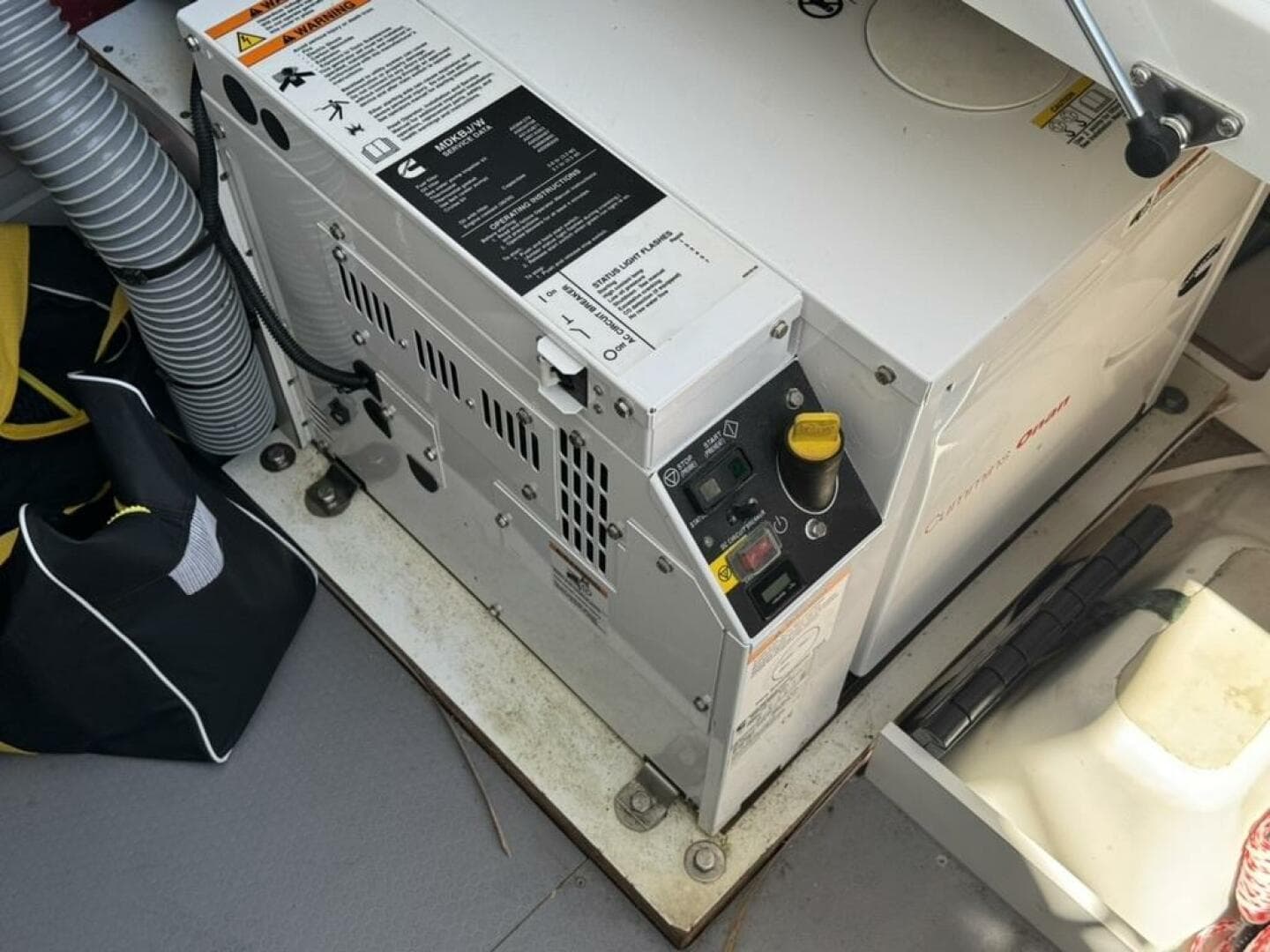 2016 Jeanneau Velasco 37F — photo 30