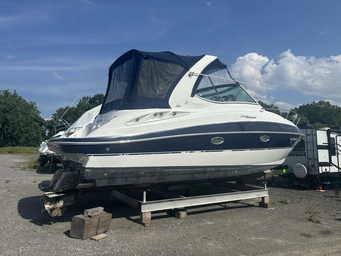 2009 Cruisers 300 CXI — photo 3