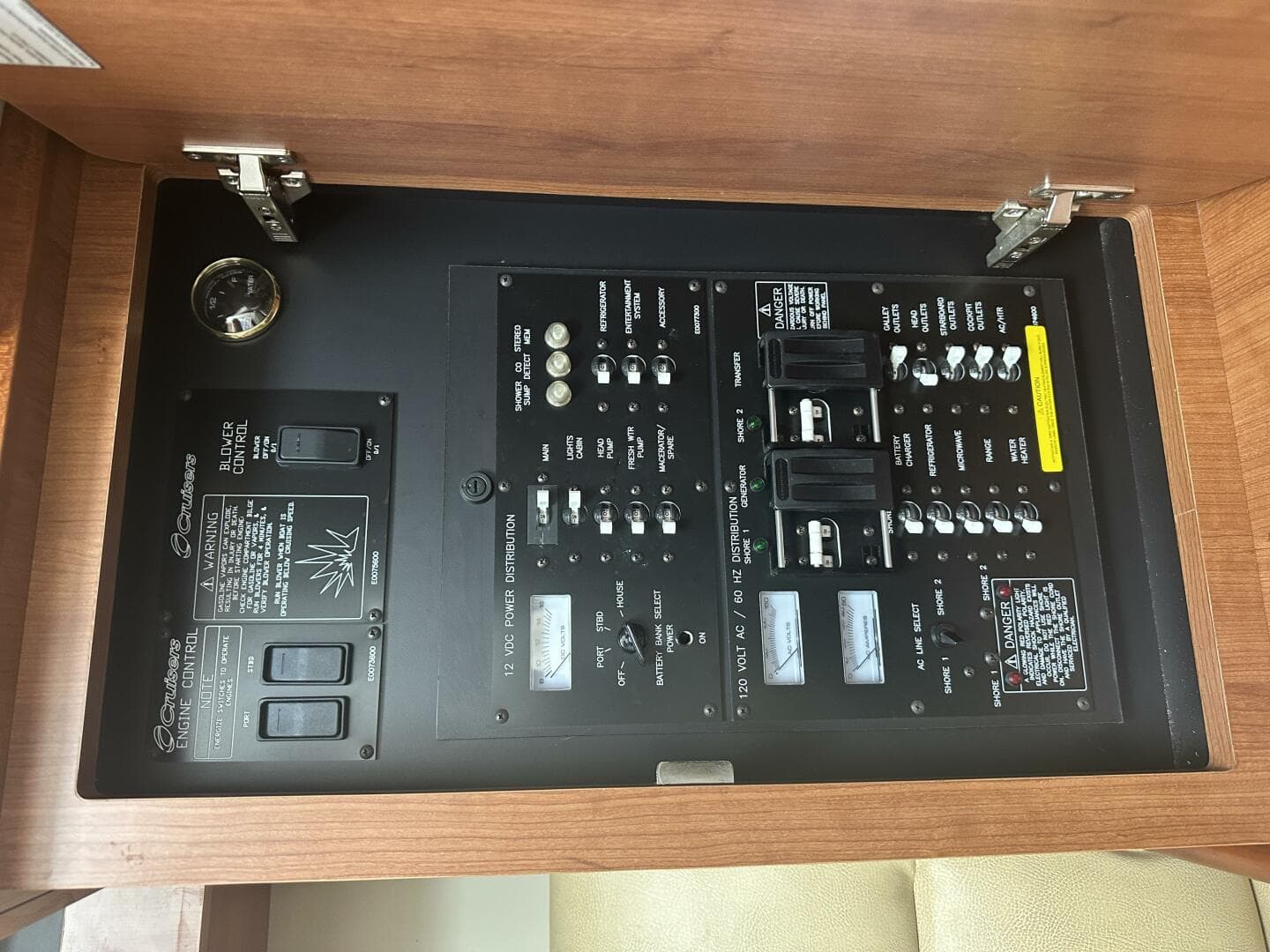 2009 Cruisers 300 CXI — photo 18