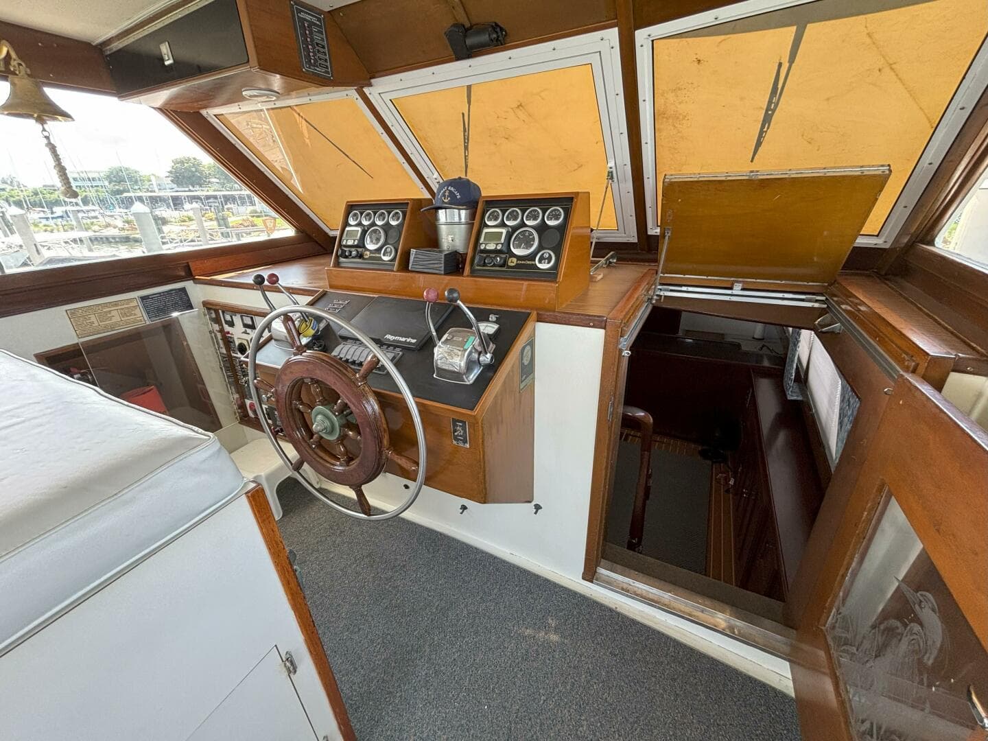 1972 Matthews 4 Flush Deck — photo 27