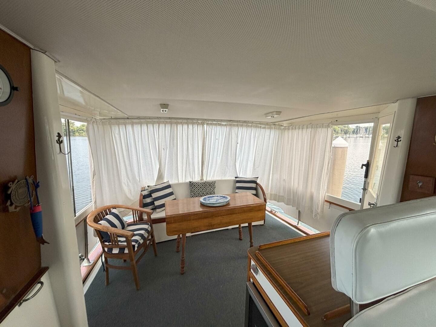 1972 Matthews 4 Flush Deck — photo 31