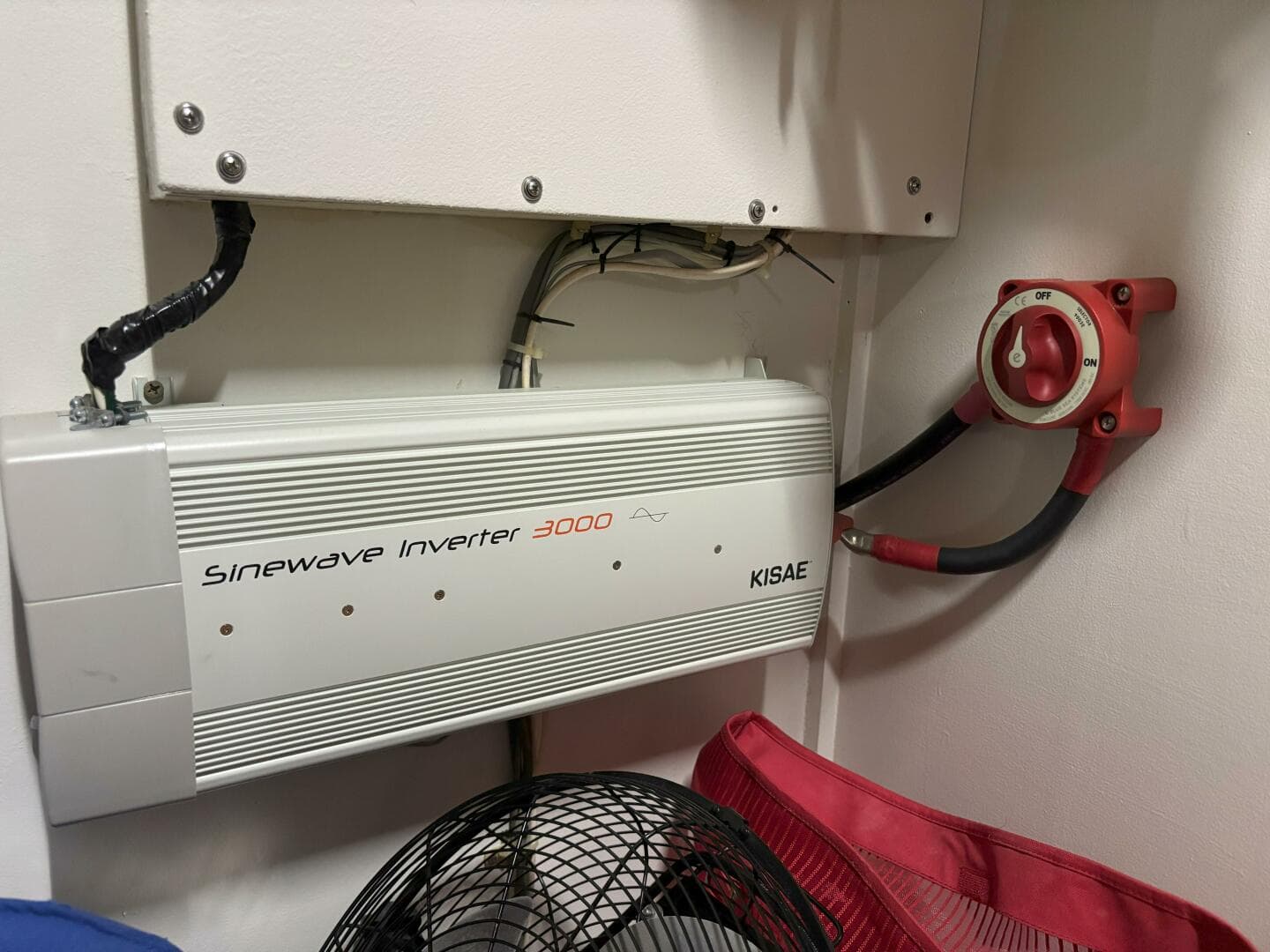 1972 Matthews 4 Flush Deck — photo 24