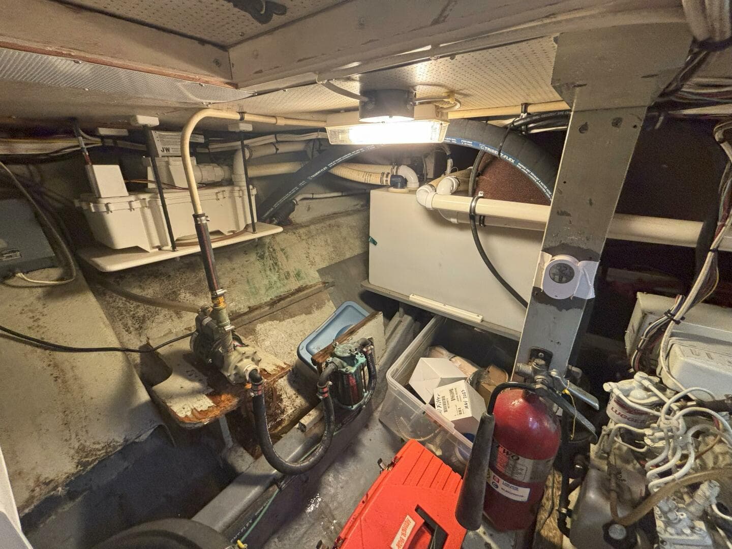 1972 Matthews 4 Flush Deck — photo 44