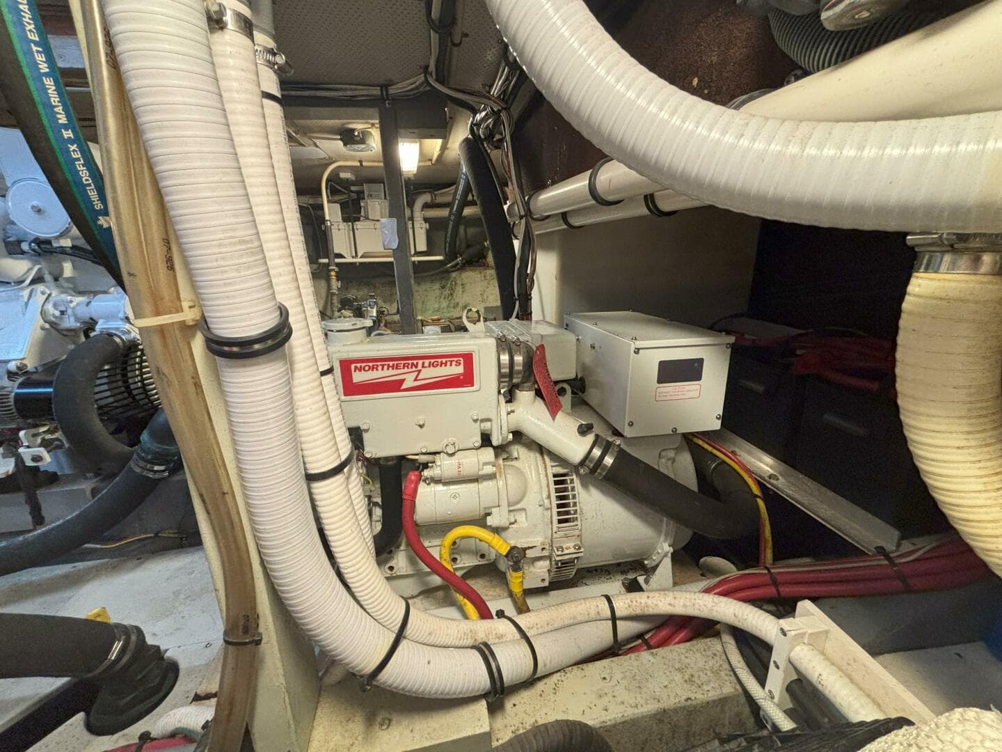 1972 Matthews 4 Flush Deck — photo 37