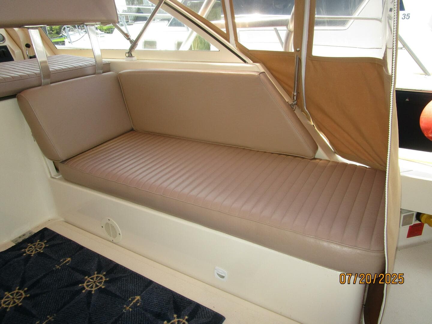 2006 Mainship Pilot — photo 29