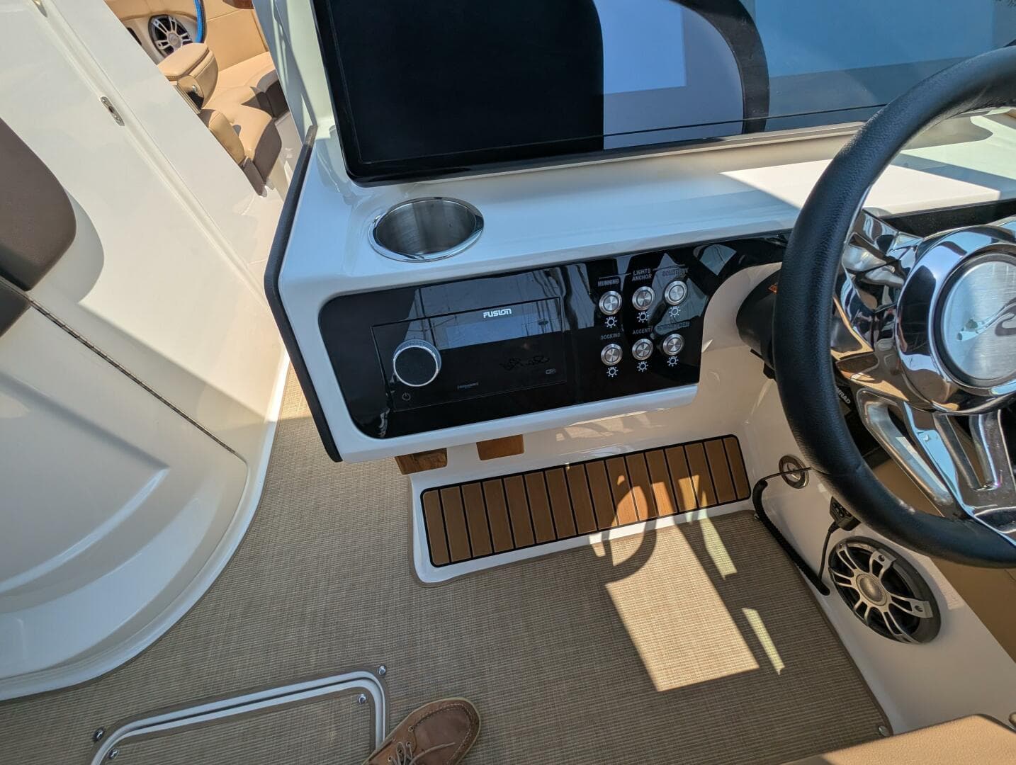 2023 Sea Ray 280 Slx — photo 14